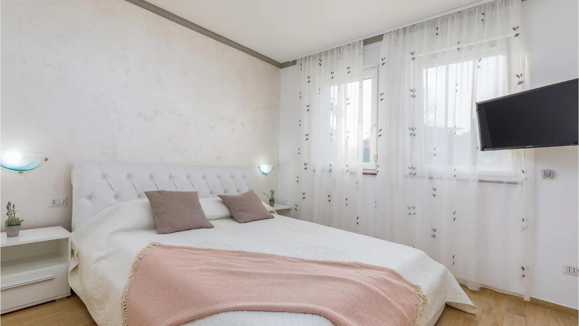 Beautiful Home In Umag With Wifi בית נופש