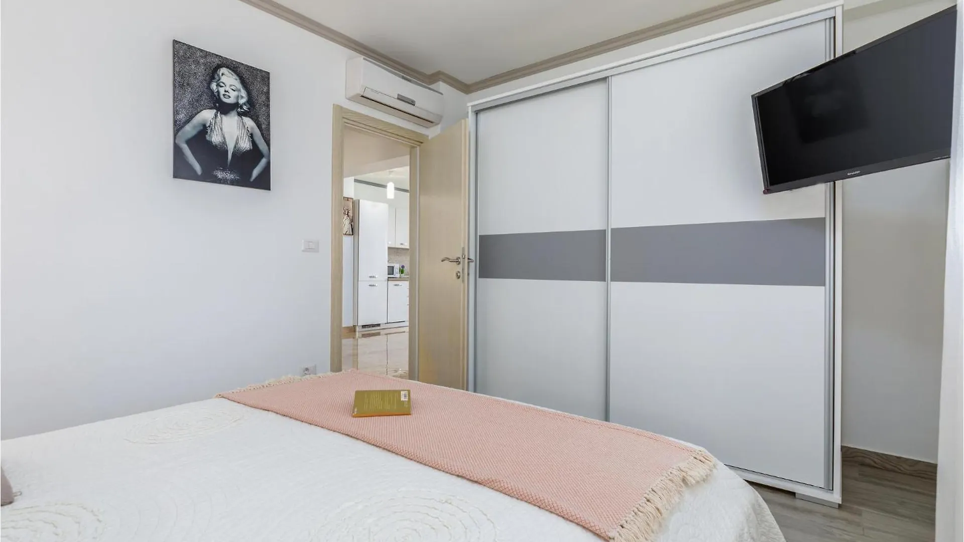 בית נופש Beautiful Home In Umag With Wifi